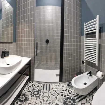 Oda ve Kahvaltı Blu