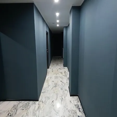 Oda ve Kahvaltı Blu