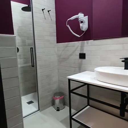 Oda ve Kahvaltı Blu